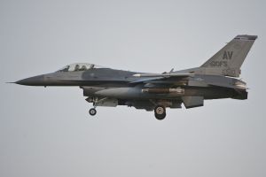 aviano march 31  2011 viper03 f 16cm 88 0510 510thfs 31stfw  aviano ab  italy