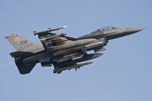 aviano may 21  2011 thud25 f 16cm 91 0345 77thfs 20thfw  shaw afb  south carolina