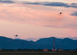 Birds of a feather: F-16s train over Aviano skies